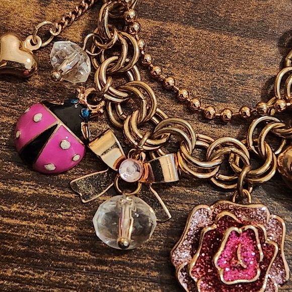 Vintage Betsey Johnson Faux Pearl Charm Bracelet - Picture 7 of 8